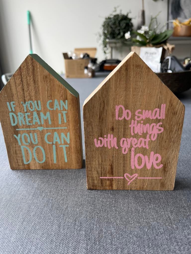 Houten decoratiehuisjes met inspirerende quotes, Ophalen of Verzenden, Zo goed als nieuw, Meerkleurig, Hout
