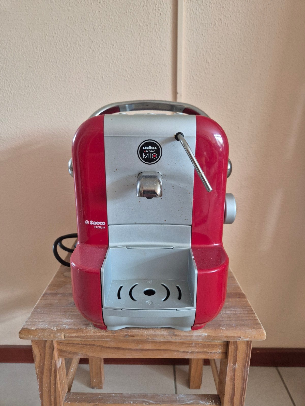 Saeco Premium Lavazza A Modo Mio Koffiezetapparaat Rood, Ophalen, Koffiepads en cups, Gebruikt, Espresso apparaat
