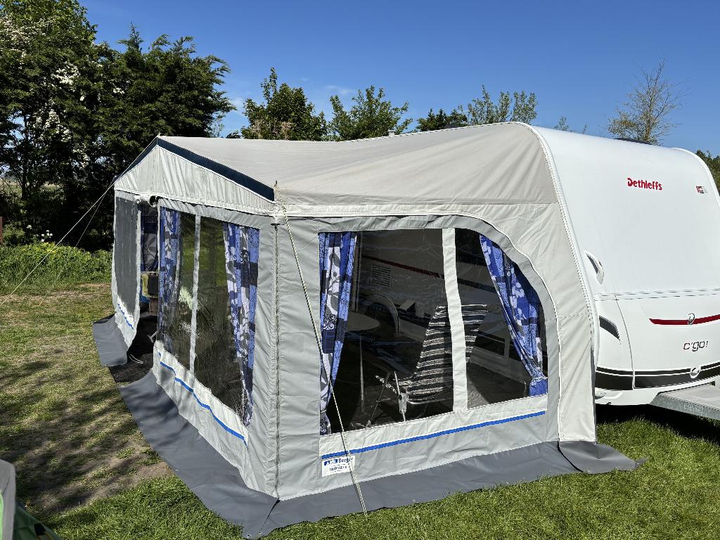Bijna nieuwe Voortent / Luifel Berger Solera Lux II, Caravans en Kamperen, Ophalen, Zo goed als nieuw