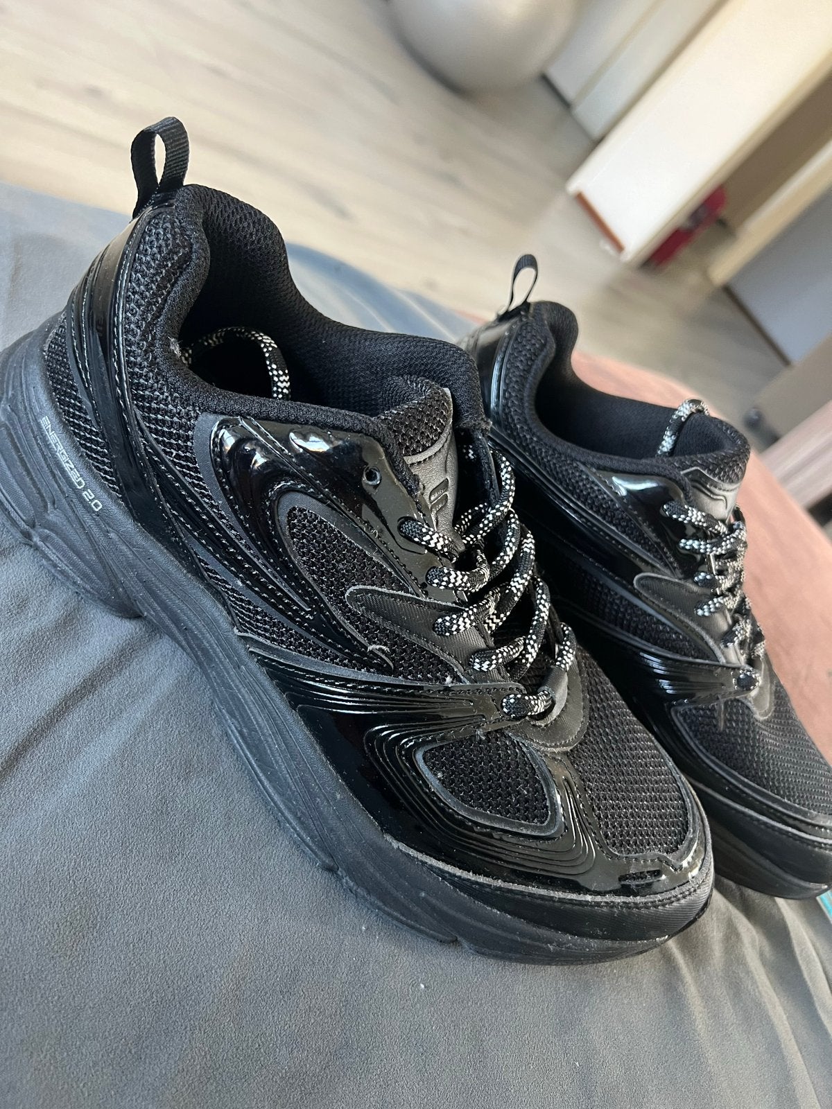 Fila Energized 2.0 Zwarte Sneakers Maat 39.5, Kleding | Dames, Ophalen, Zo goed als nieuw, Zwart, Sneakers of Gympen