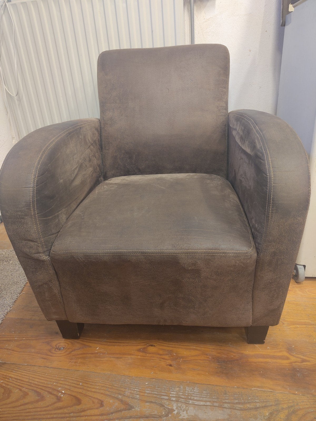Gratis twee fauteuils, Ophalen, Gebruikt, 50 tot 75 cm, Leer