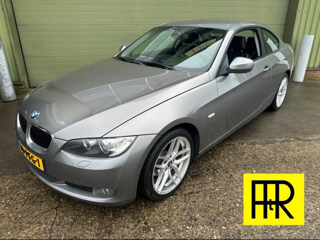 Bmw 3-SERIE 320i Corporate Lease Executive, Euro 5, 4 cilinders, 4 stoelen, 163 pk