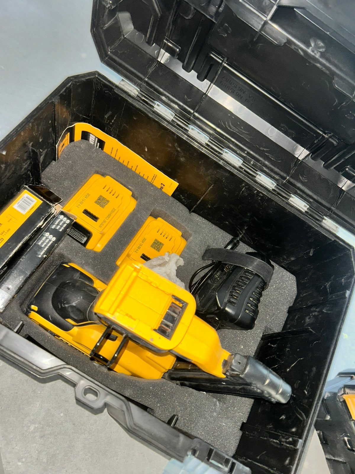 DeWalt tacker, Ophalen, Zo goed als nieuw