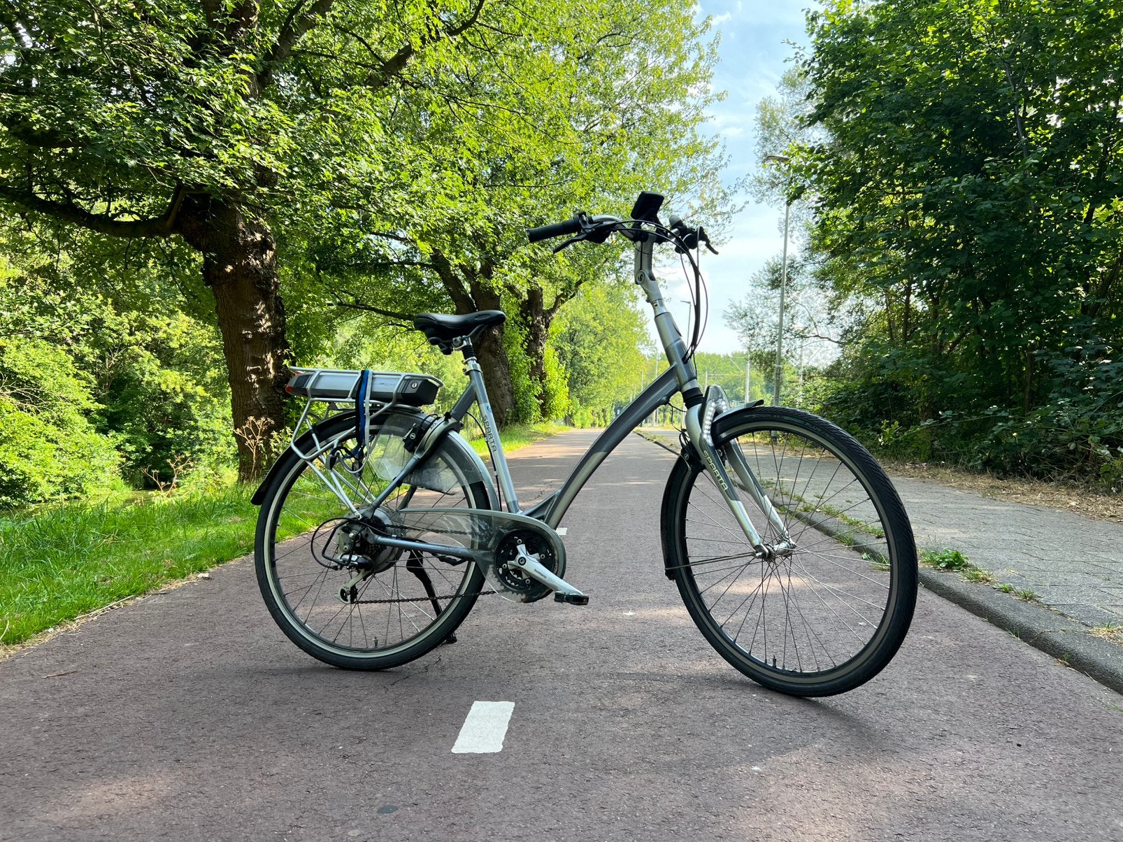 Elektrische SPARTA ion RXS fiets, Ophalen, Sparta, Zo goed als nieuw, 50 km per accu of meer