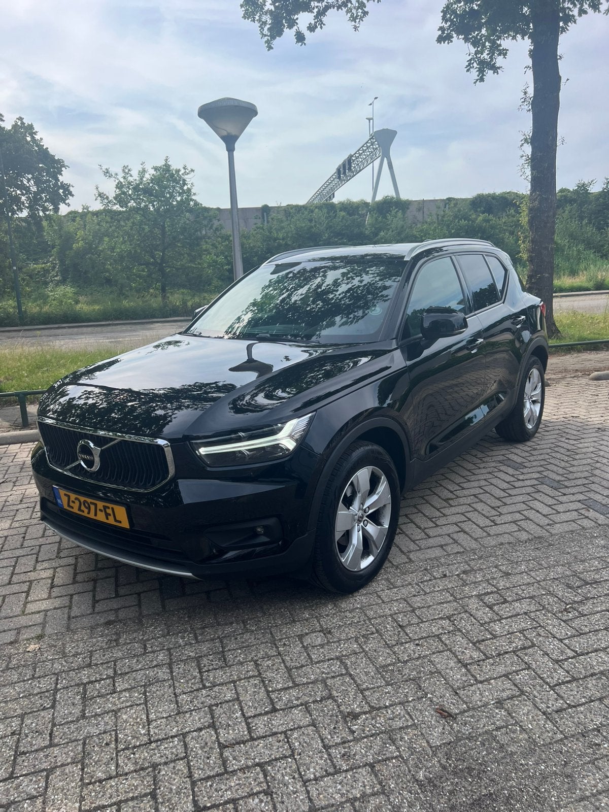 Volvo XC40 T2 | Harman/Kardon | Camera | CarPlay, Auto's, 129 pk, Zwart, Particulier, SUV of Terreinwagen