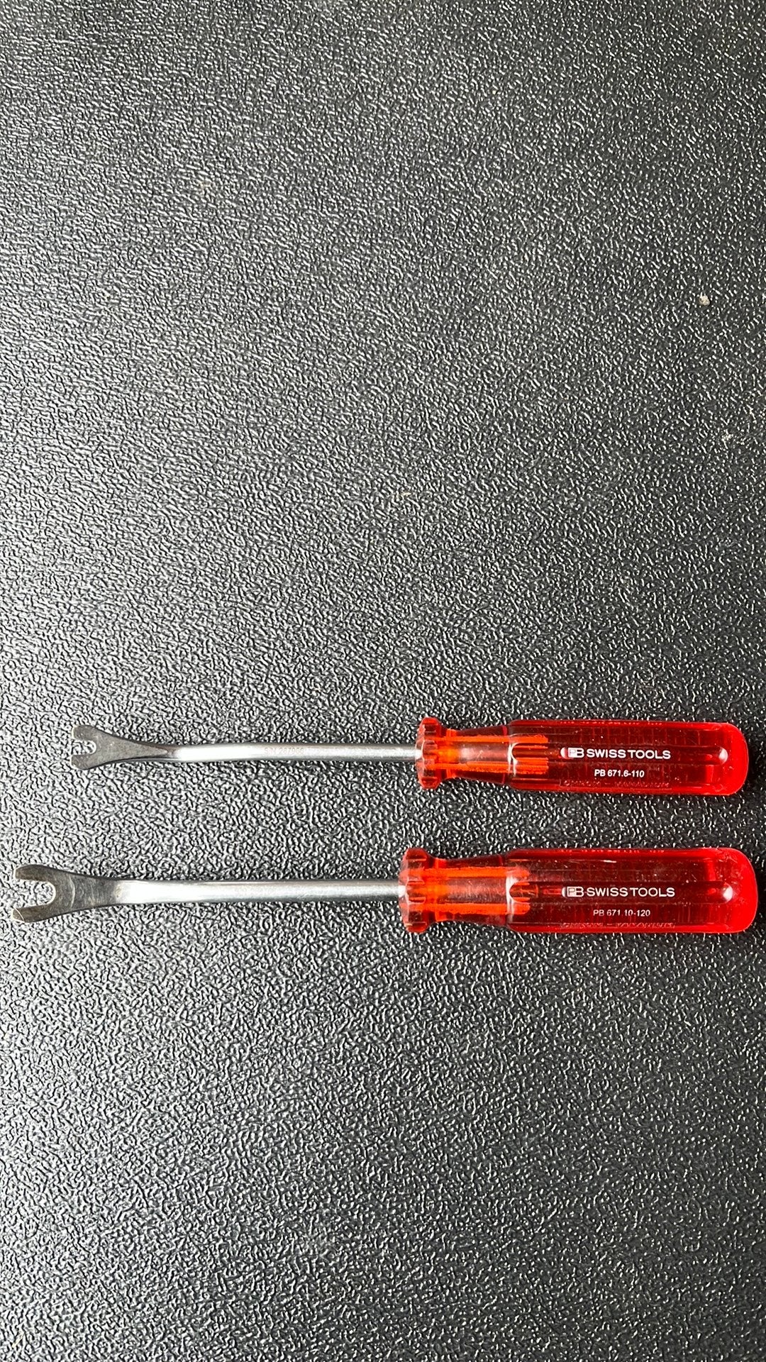 2 st. PB Swisstools clipverwijderaars, Ophalen, Zo goed als nieuw