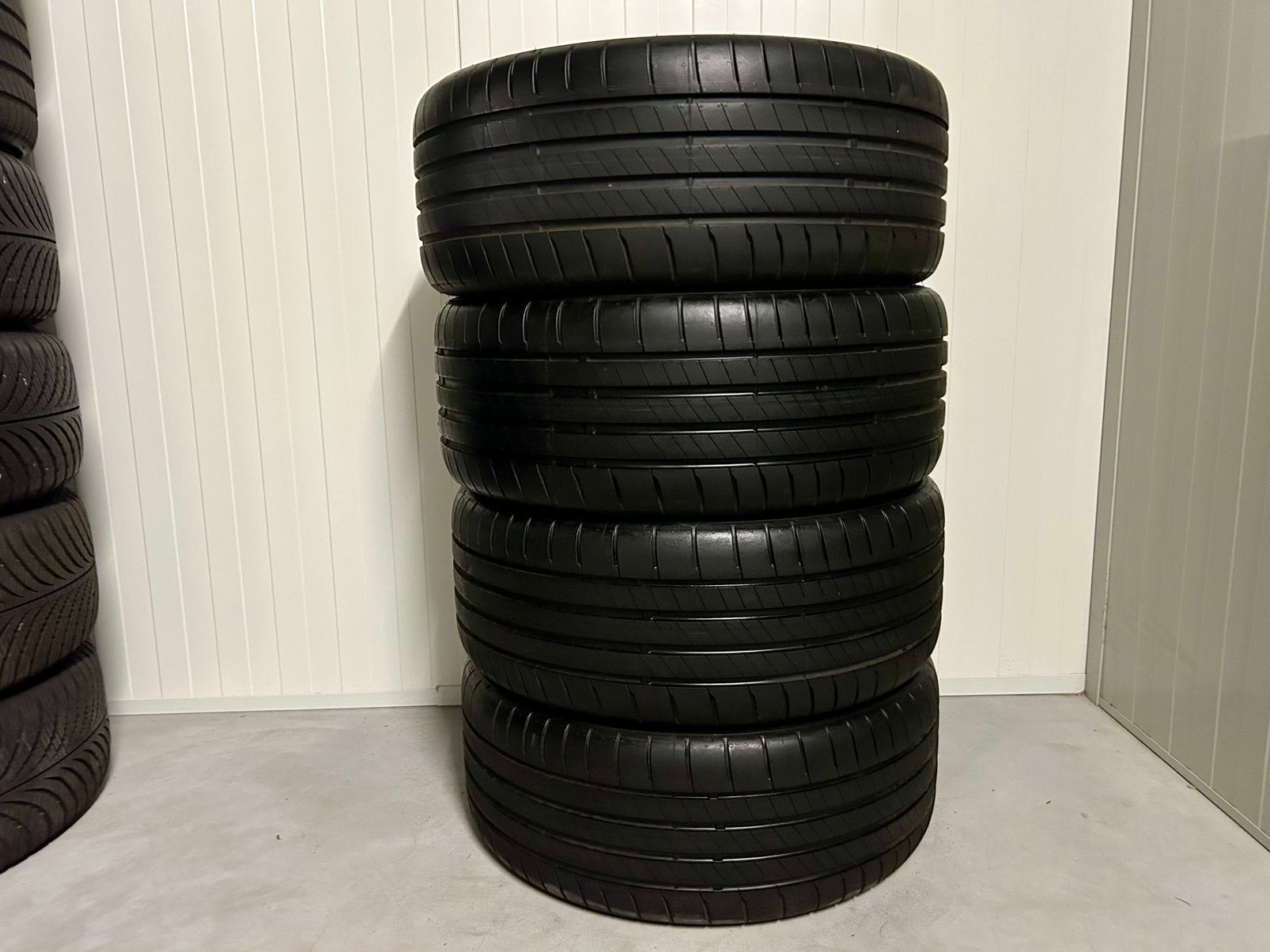 Originele BMW F40 F44 1 - 2 serie 19 inch 552M zomer 2025, Gebruikt, Banden en Velgen, 235 mm, Personenwagen