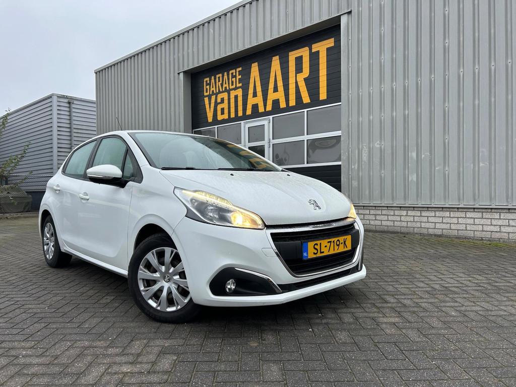 Peugeot 208 1.2 PureTech Blue Lion | AIRCO | NAVI | NAP |, Voorwielaandrijving, Stof, Gebruikt, 1199 cc