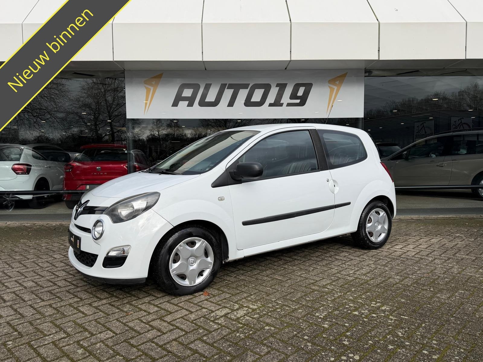 Renault Twingo 1.2 16V Parisienne, Voorwielaandrijving, Gebruikt, Bluetooth, 4 cilinders
