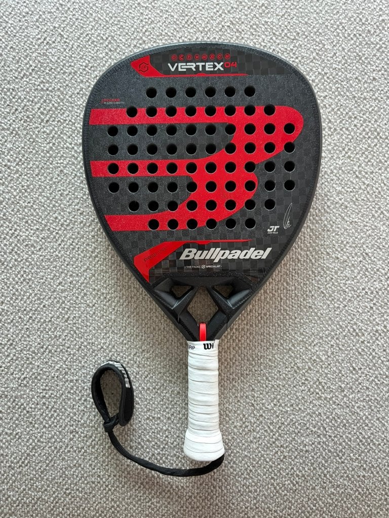 Bullpadel Vertex 04, Sport en Fitness, Padel, Ophalen of Verzenden, Nieuw, Padelracket