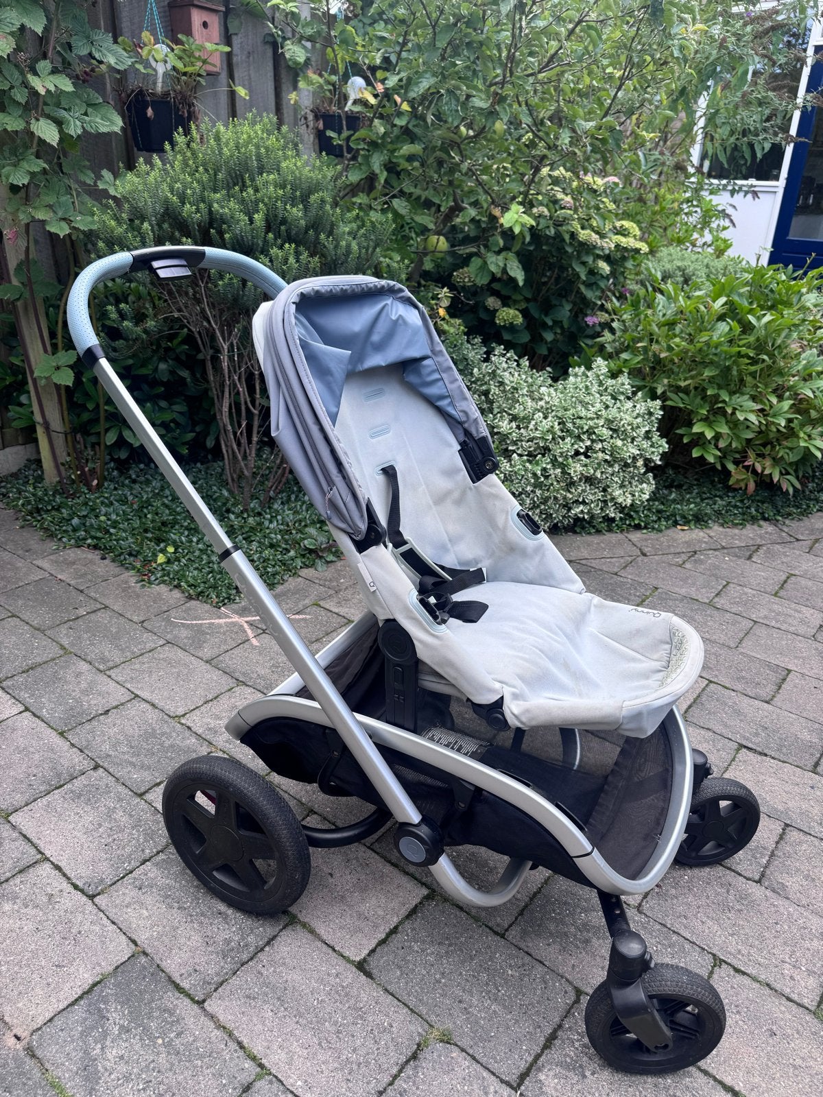 Quinny Hubb Mono met uniek meerijdplankje en regenhoes, Kinderen en Baby's, Kinderwagens en Combinaties, Ophalen, Gebruikt, Kinderwagen