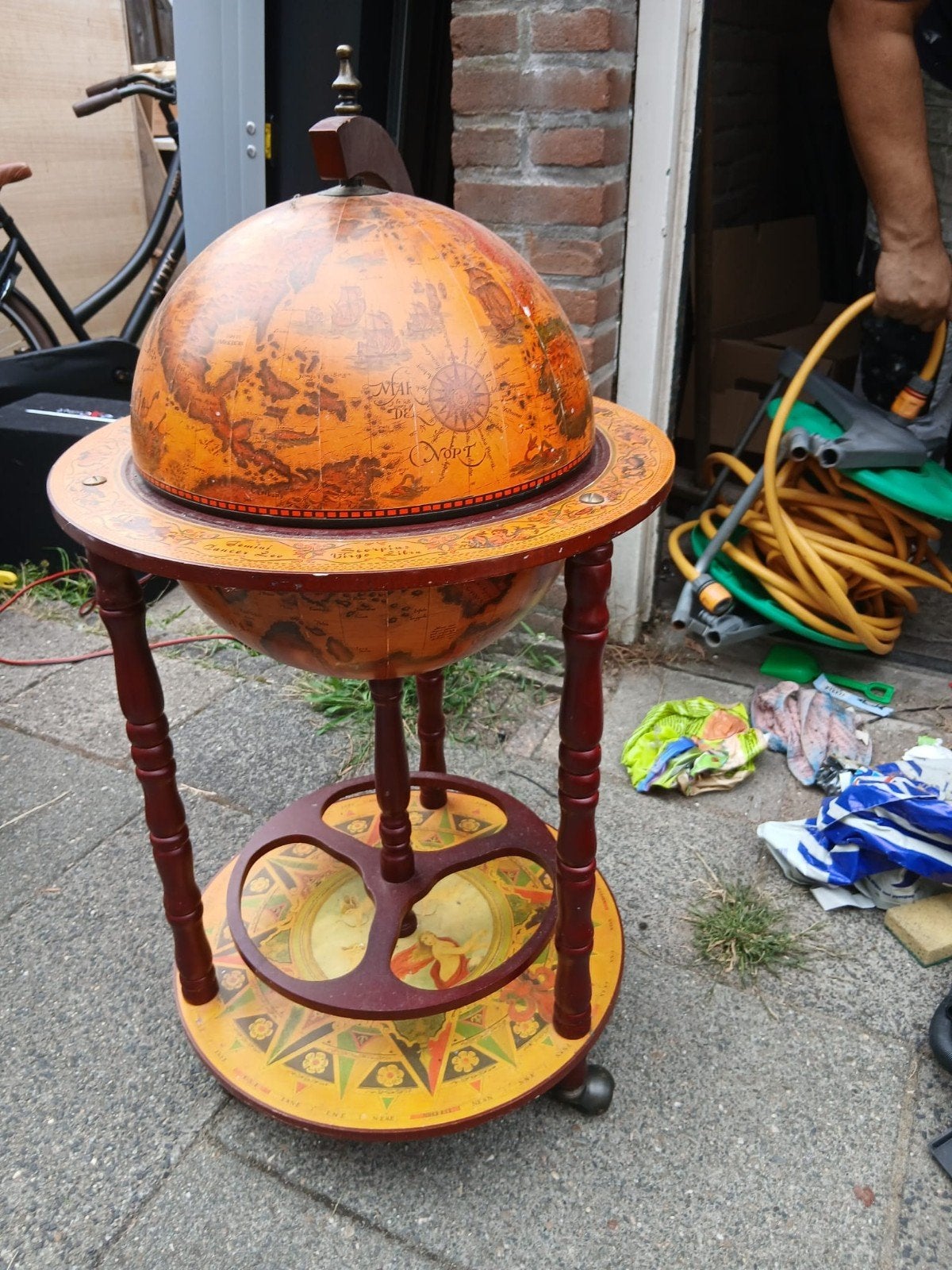 Antieke Globebar Wereldbol met Opbergruimte en Wieltjes, Gebruikt, Ophalen of Verzenden, Globebar, Draaibaar