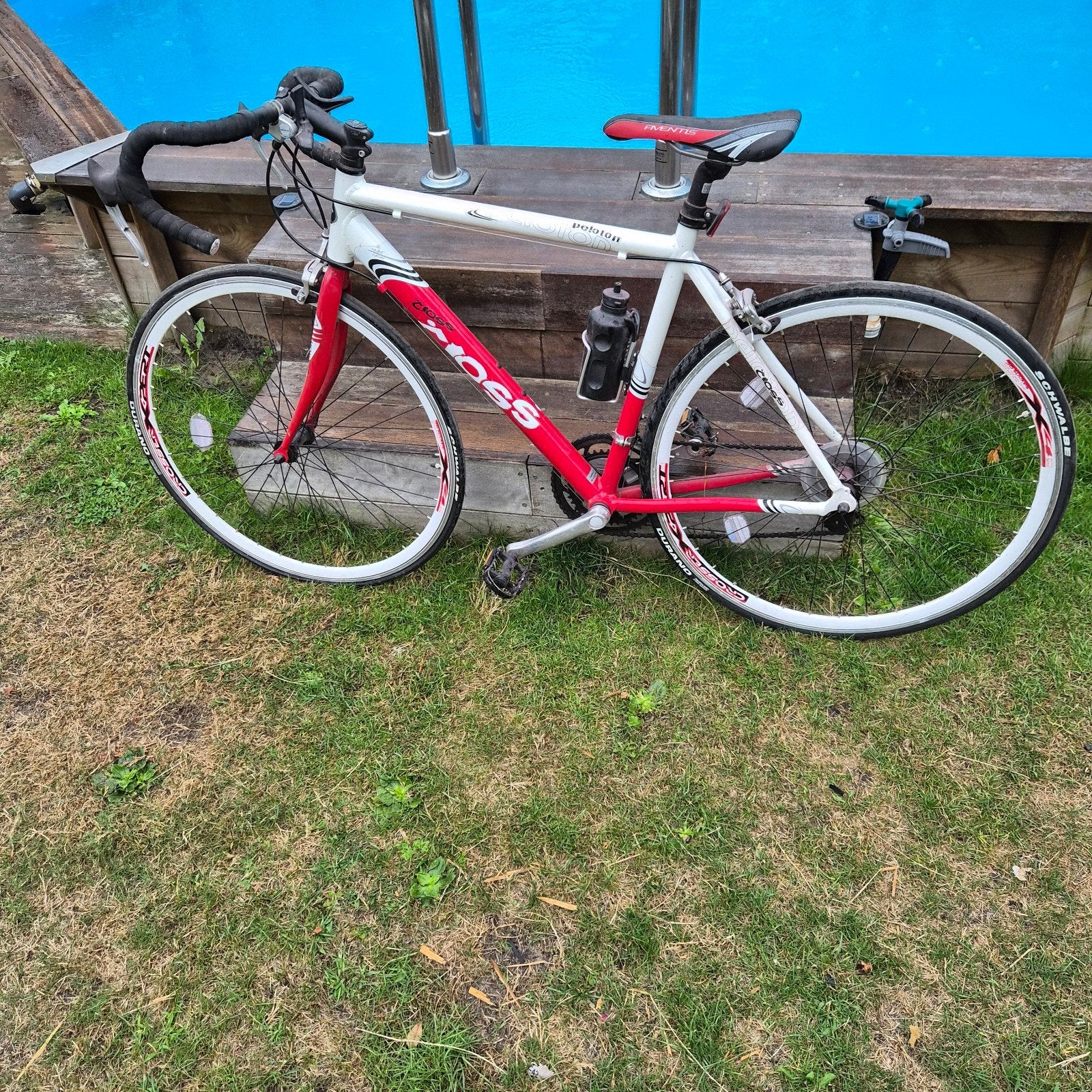 Cross racefiets - Rood/Wit - Goede staat, 28 inch, Aluminium, Zo goed als nieuw, Meer dan 20 versnellingen