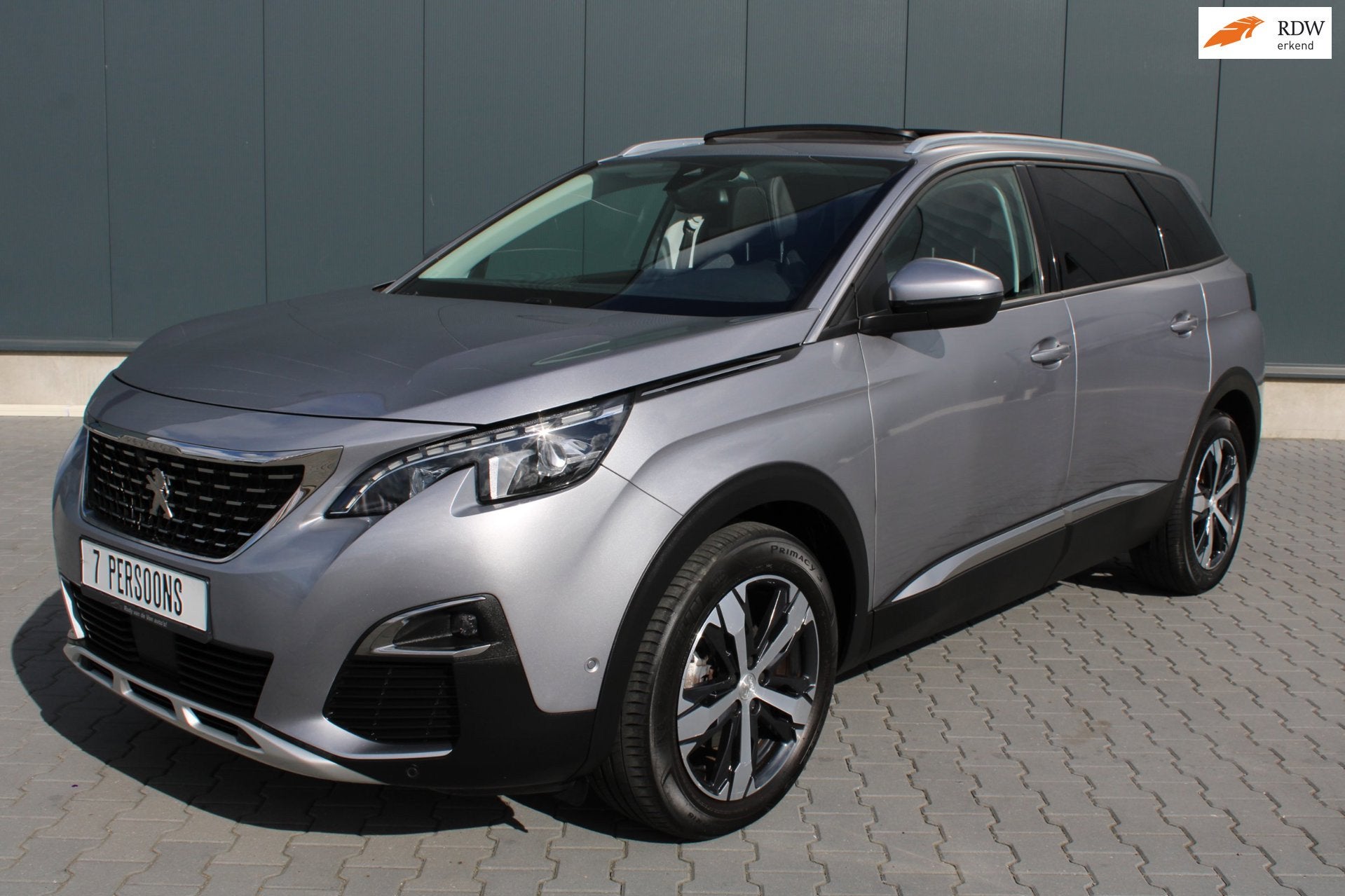 Peugeot 5008 1.2 PureTech GT-Line AUTOMAAT SCHUIFDAK 7 PERSO, Auto's, Dealer onderhouden, Gebruikt, Zwart, 1199 cc