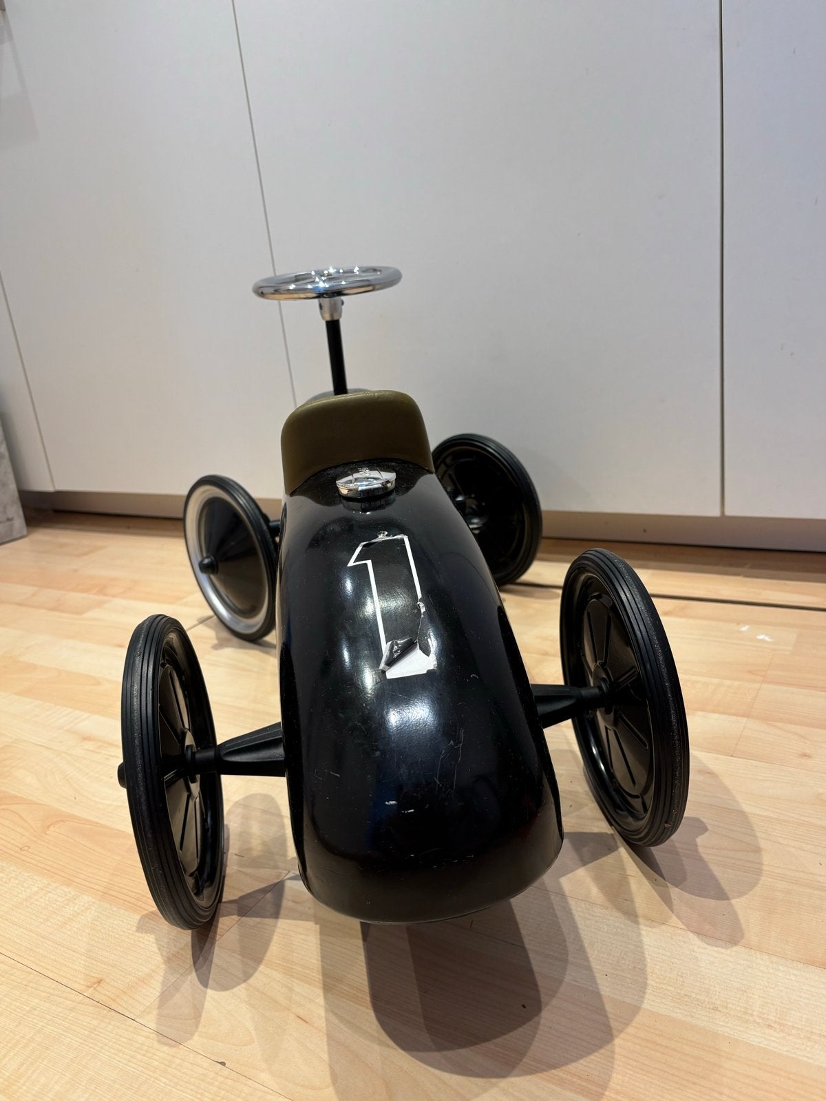 Zwarte retro roller loopauto voor kinderen, Ophalen, Gebruikt, Loopvoertuig
