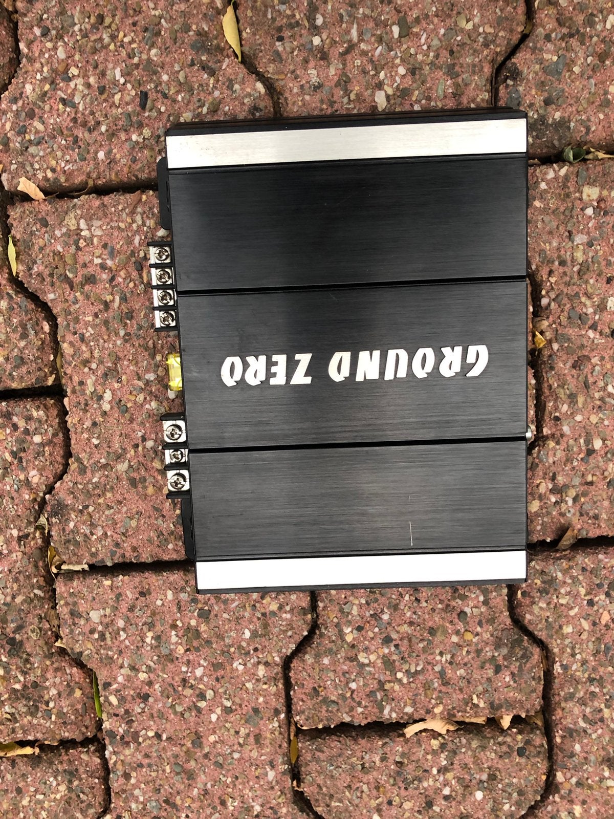 Ground zero versterker, Ophalen, Zo goed als nieuw