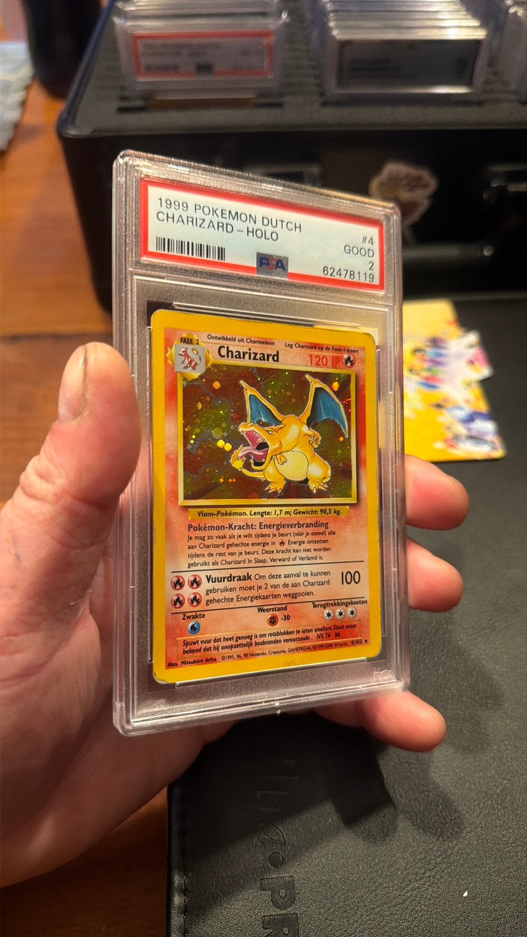 Charizard base set, Hobby en Vrije tijd, Verzamelkaartspellen | Pokémon, Ophalen of Verzenden, Nieuw