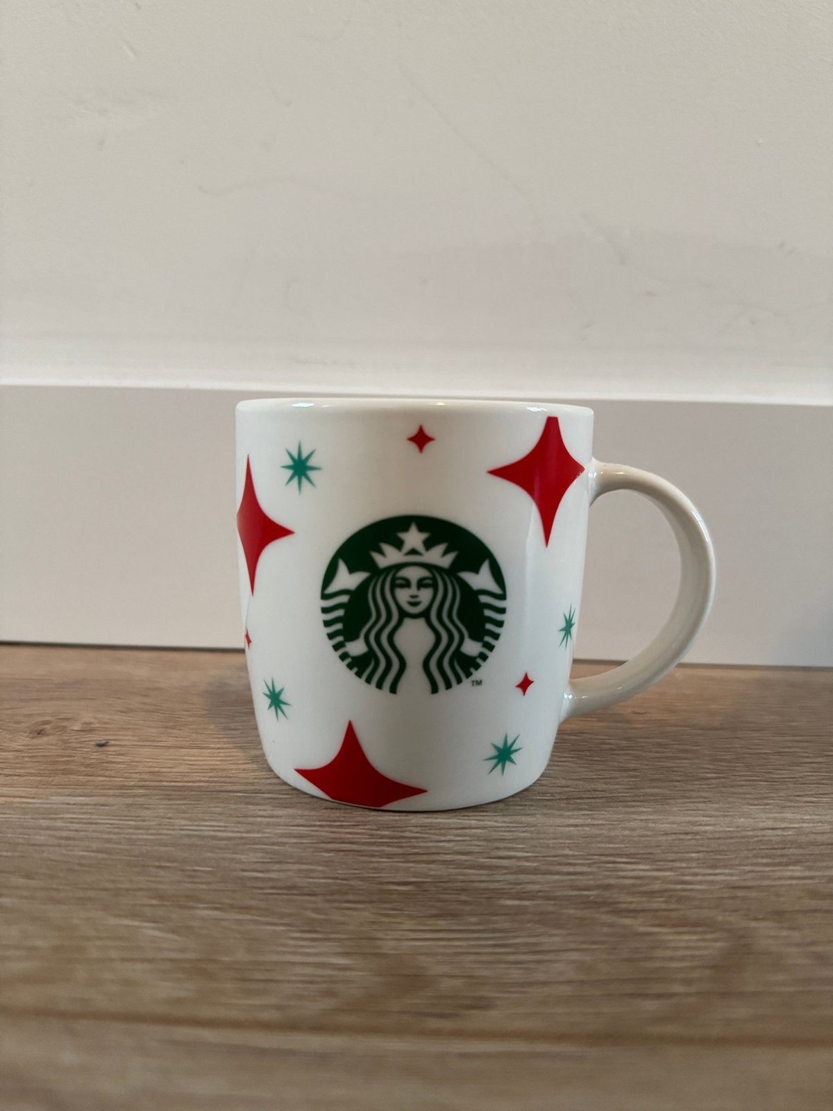 Starbucks Mok Creme Groen Rood Kerst Look, Ophalen of Verzenden, Zo goed als nieuw, Overige stijlen, Kop(pen) en/of Schotel(s)