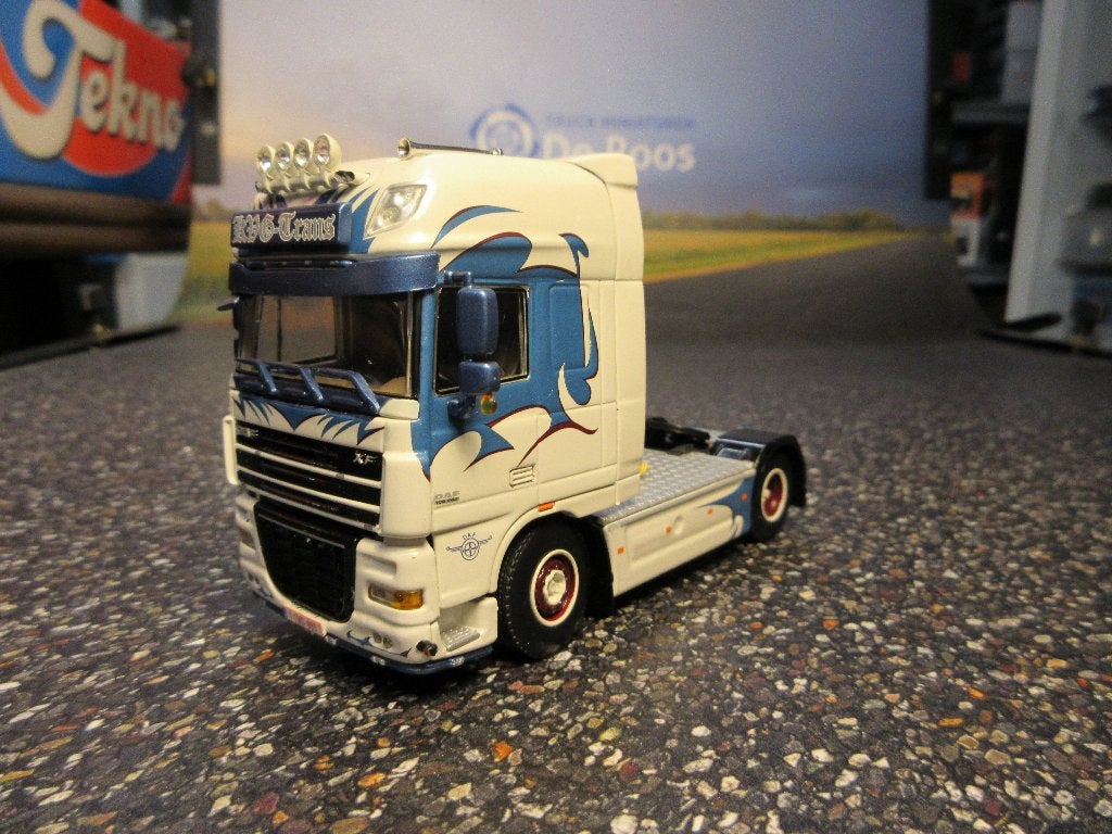 WSI DAF XF 105 KVG, Hobby en Vrije tijd, Ophalen of Verzenden, Zo goed als nieuw, Bus of Vrachtwagen, Wsi