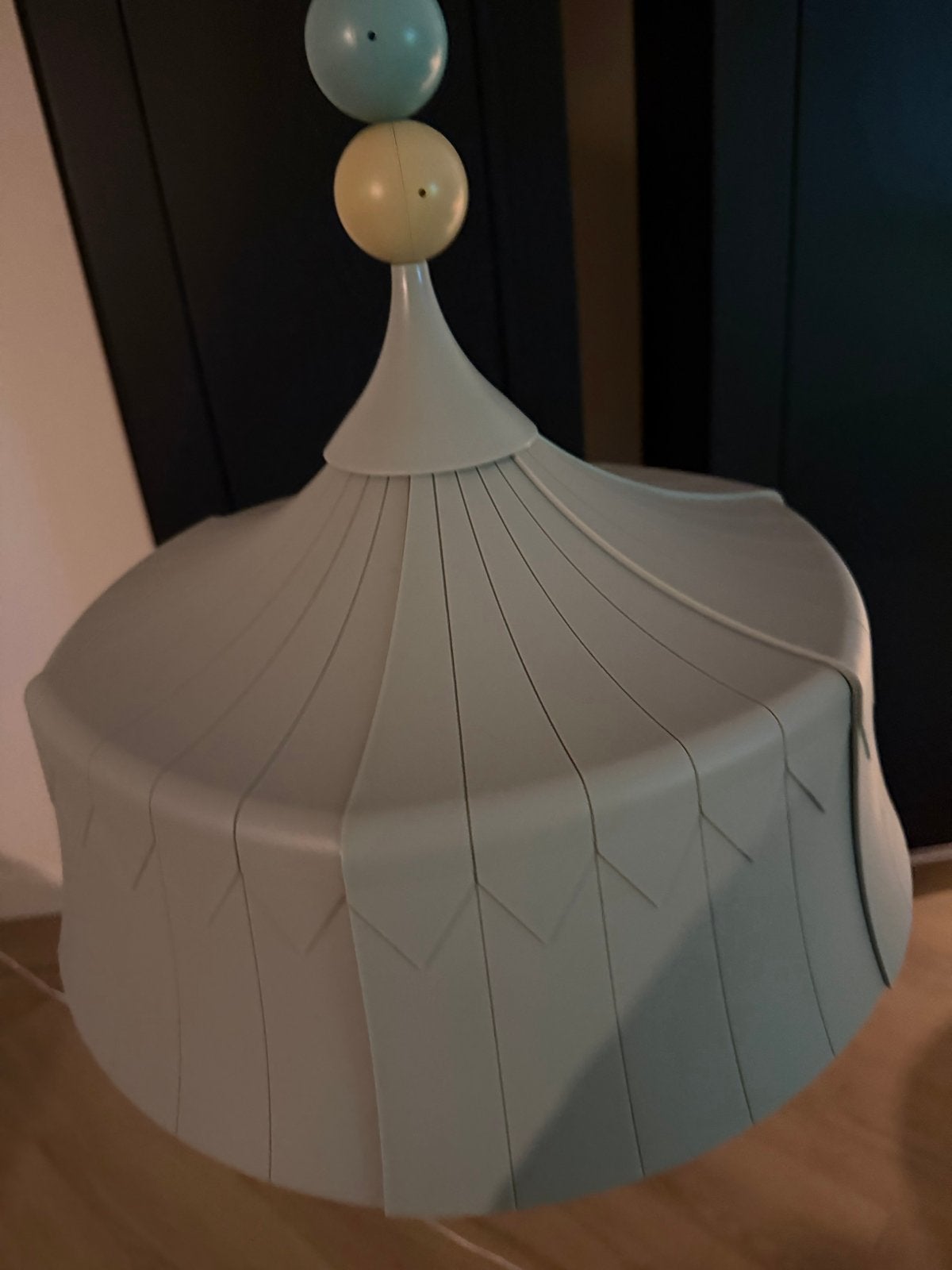 IKEA SMILA BLOMMA Plafondlamp - Circus Tent, Huis en Inrichting, Lampen | Hanglampen, Zo goed als nieuw, Kunststof, E14 (klein)
