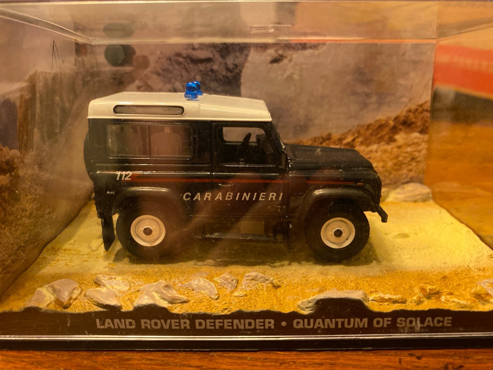 Land Rover Defender Carabinieri Quantum of Solace, Overige merken, 1:50 of kleiner, Auto, Ophalen of Verzenden