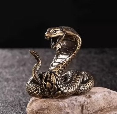 Massief messing beeldje Cobra (4cm hoog), Ophalen of Verzenden, Nieuw, Dier
