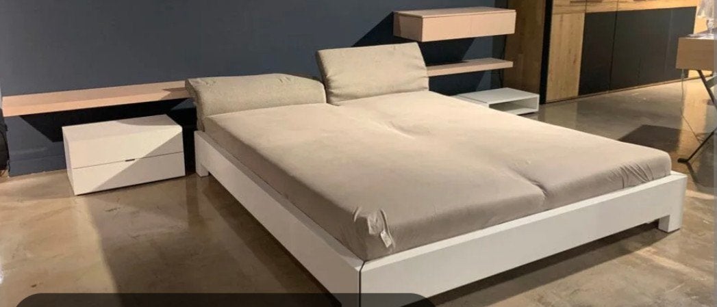 Bed ombouw & 2 nachtkastjes/ Team by Wellis/Zwitsers  design, Ophalen, Gebruikt, Tweepersoons, 180 cm