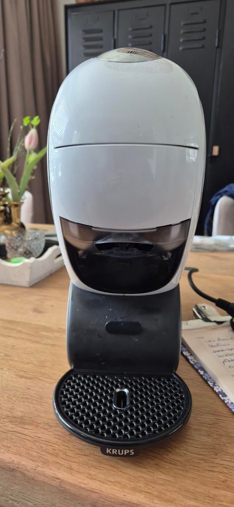 Krups Nescafé Dolce Gusto Neo Latte - Zo goed als nieuw, Ophalen of Verzenden, Zo goed als nieuw, Koffiemachine, Koffiepads en cups