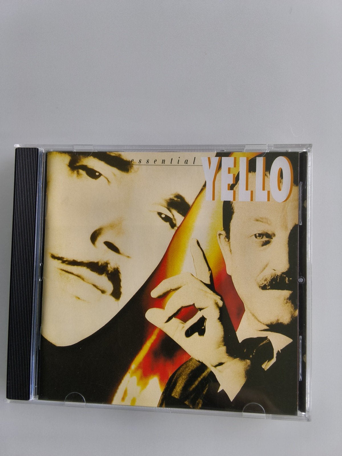 Yello - Essential CD (Pop, Elektronisch), Gebruikt, Ophalen of Verzenden, Elektronisch, Verzamelalbum