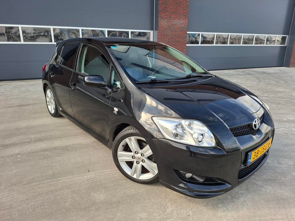 Toyota Auris 2.2 D-CAT GT180 AIRCO/ECC/Vol leder NAVI UNIEK, Voorwielaandrijving, 450 kg, Gebruikt, Zwart