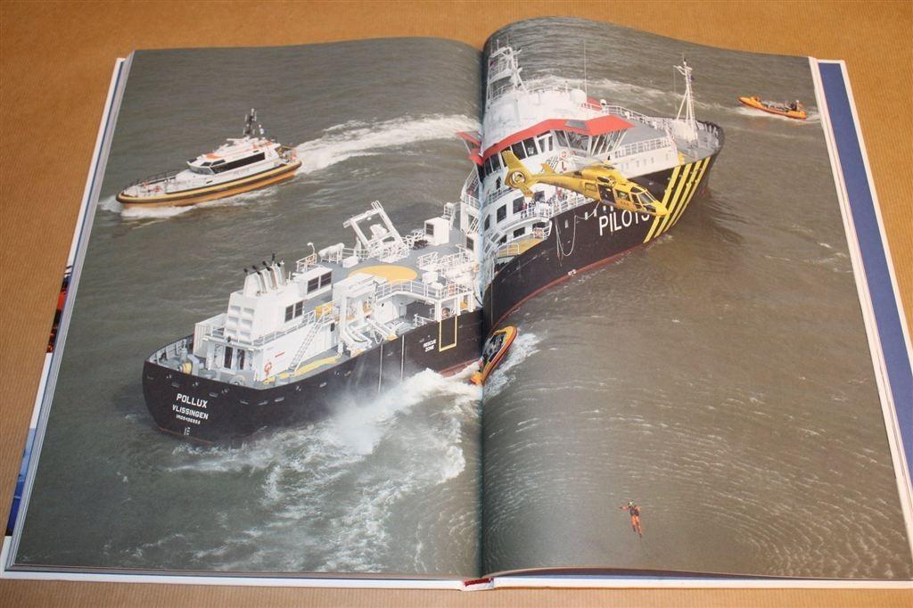 Loodswezen — Werk En Wereld Van Nederlandse Loodsen, -, -, Ophalen of Verzenden, Zo goed als nieuw