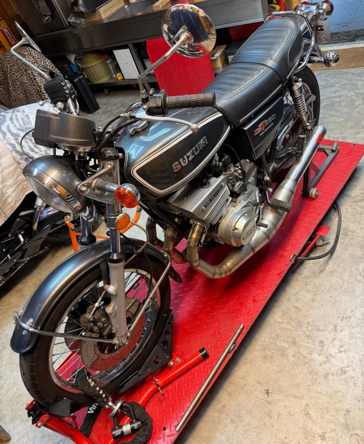 Suzuki GT550 GT 550 1976 Cagiva Freccia 125, Motoren, Motoren | Oldtimers