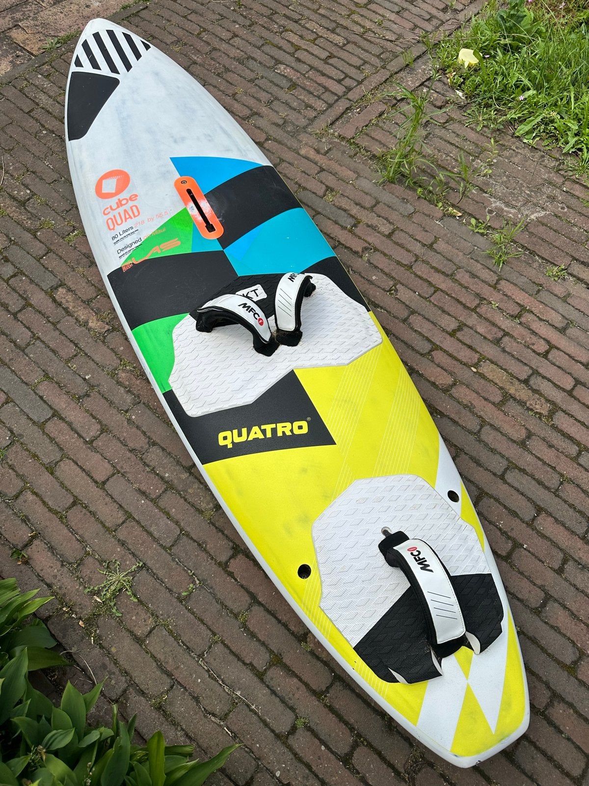 Quatro Cube Quad 80L Windsurfboard, Watersport en Boten, Gebruikt, Minder dan 250 cm, Met vin(nen), Plank
