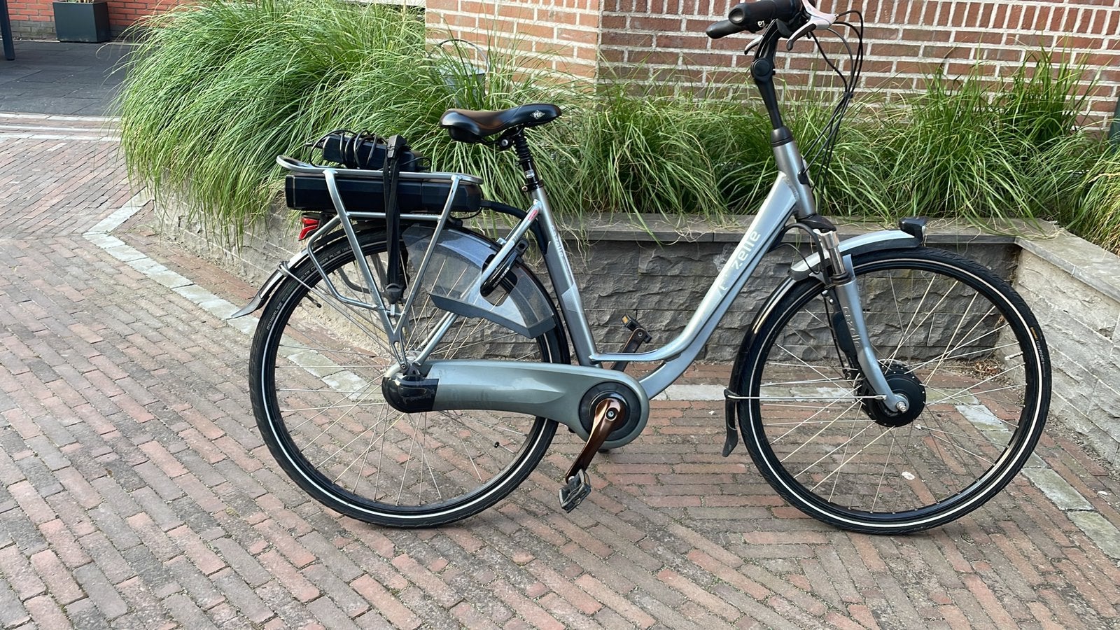 Gazelle Orange elektrische damesfiets 54 cm, Ophalen of Verzenden, Zo goed als nieuw