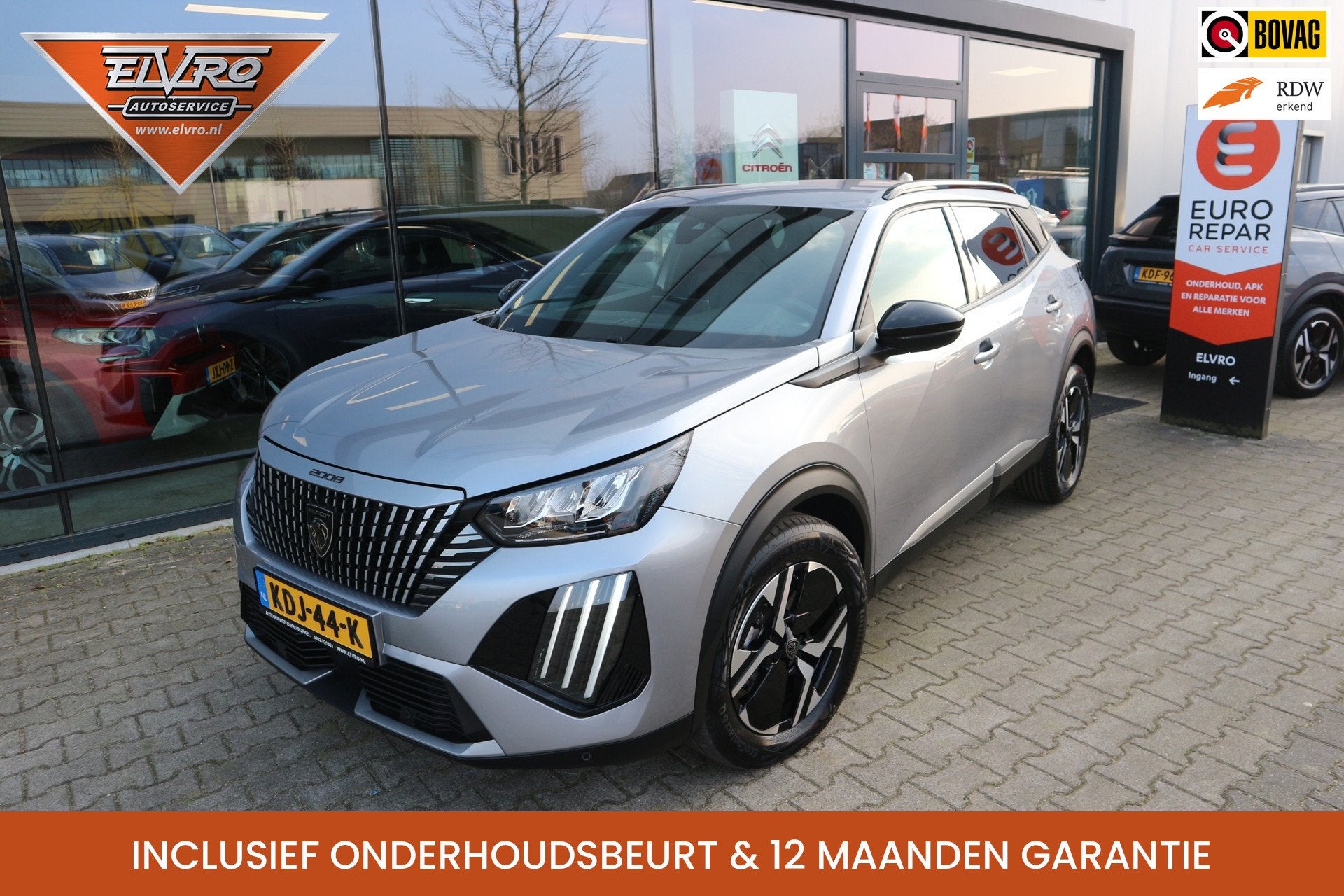 Peugeot 2008 1.2 Hybrid 136 Allure CLIMA CRUISE PDC V+A CARP, Auto's, Peugeot, 136 pk, Gebruikt, 1199 cc, Leder en Stof