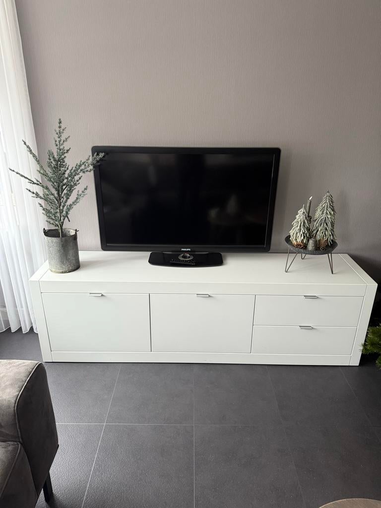 Hoogglans wit tvmeubel en dressoir, GRATIS, Ophalen, Zo goed als nieuw, 25 tot 50 cm, 150 tot 200 cm