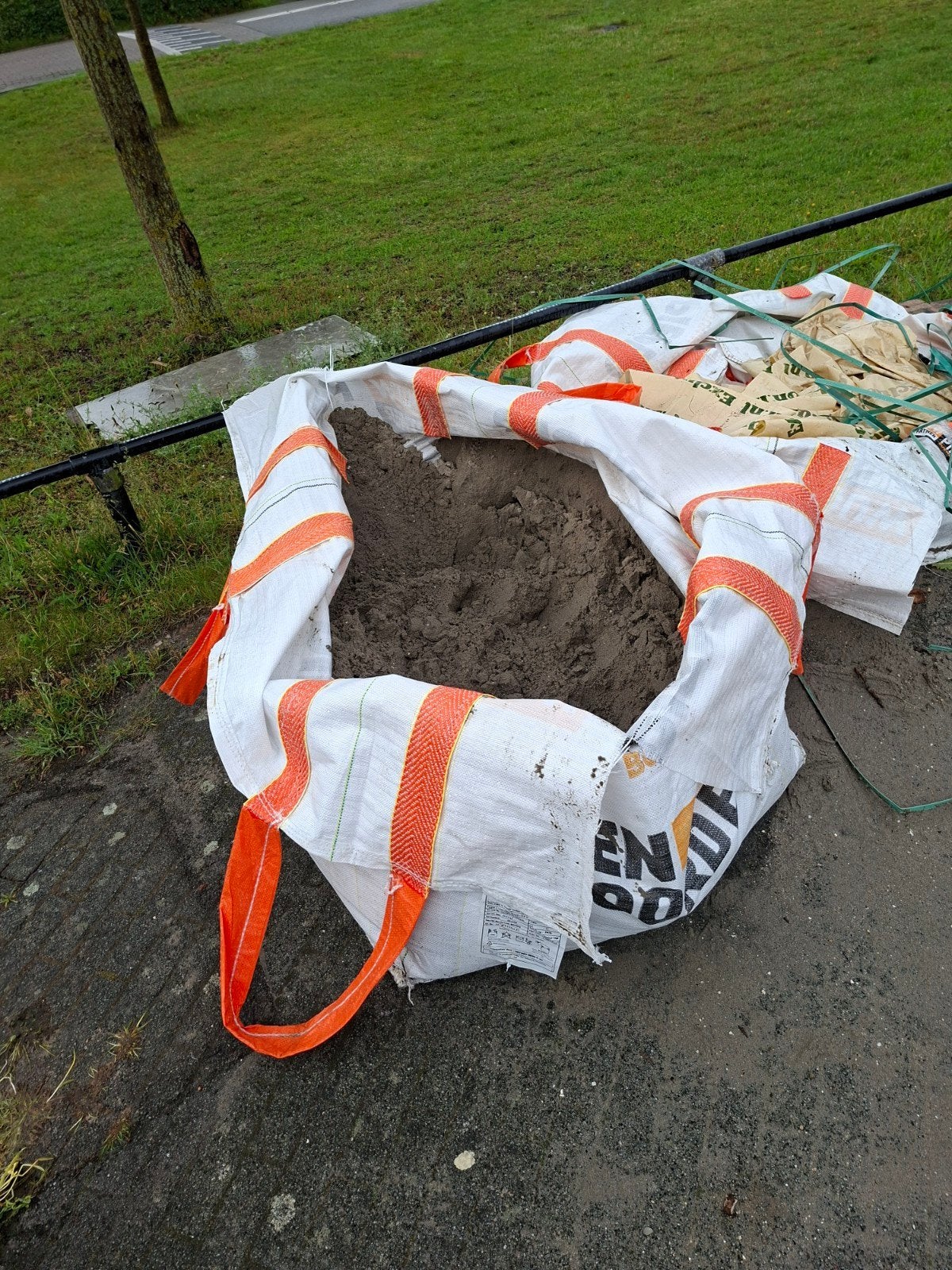 Gratis zand, Tuin en Terras, Zand, Ophalen, Ophoogzand