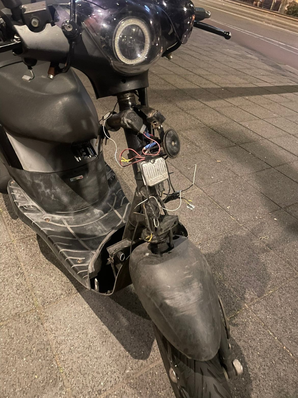 Zip sp voorvork omgelast, Ophalen, Zo goed als nieuw, Benzine, Zip