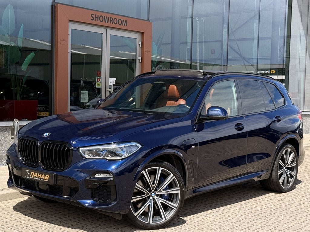 BMW X5 xDrive45e M-Sport Individual | ACC | H/K | Skylounge, Auto's, BMW, Automaat, Gebruikt, X5, Blauw