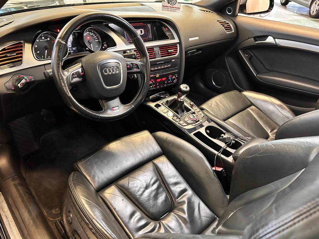 Audi S5 Coupé 4.2 FSI S5 quattro|CRUISE|STOELVERW|PARK SENS, Auto's, Audi, Gebruikt, 8 cilinders, 4 stoelen, Zwart
