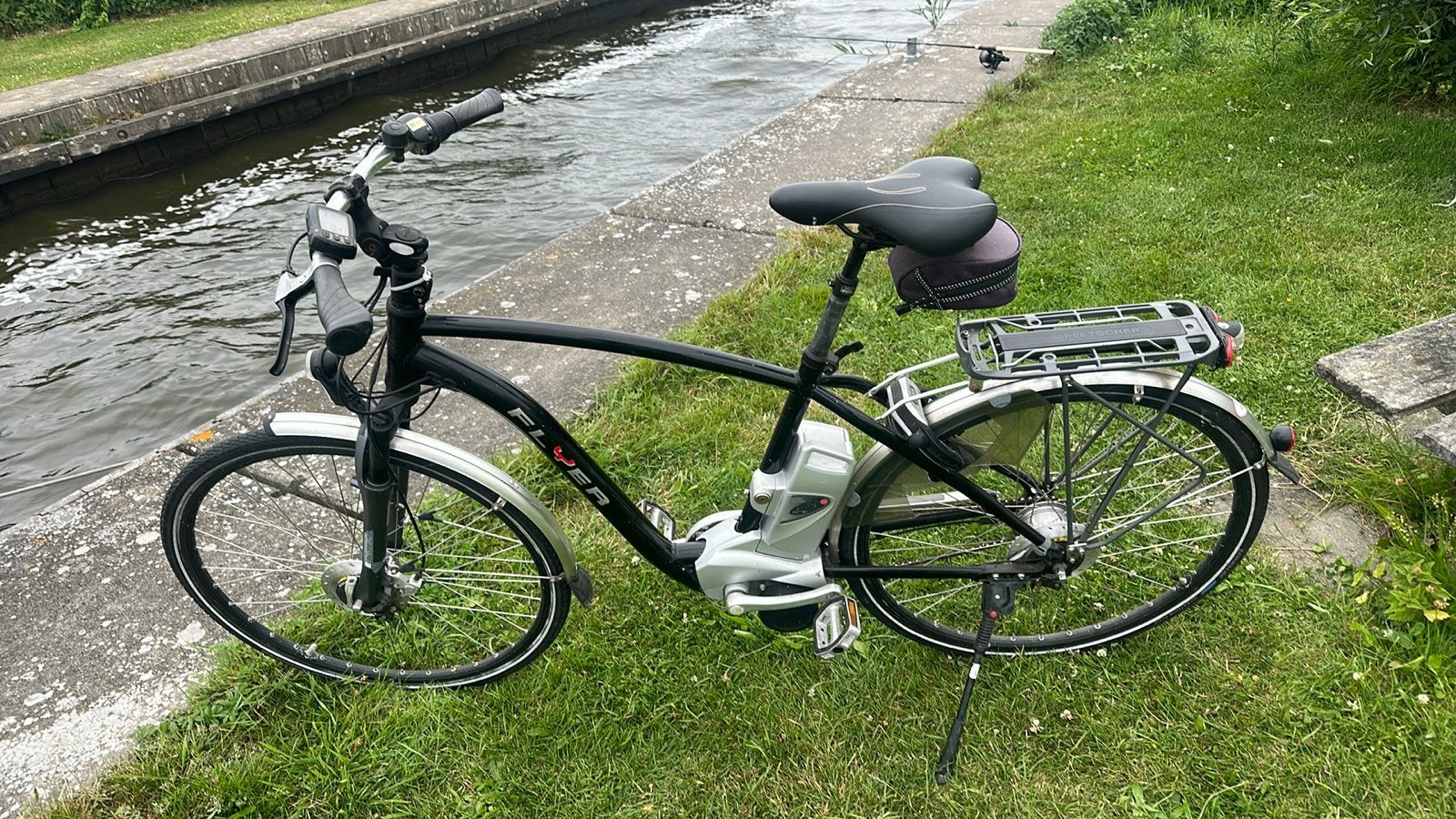 Flyer elektrische fiets, SR Suntour, e-bike, accu reviseren, Gebruikt, 51 tot 55 cm, 30 tot 50 km per accu, Ophalen