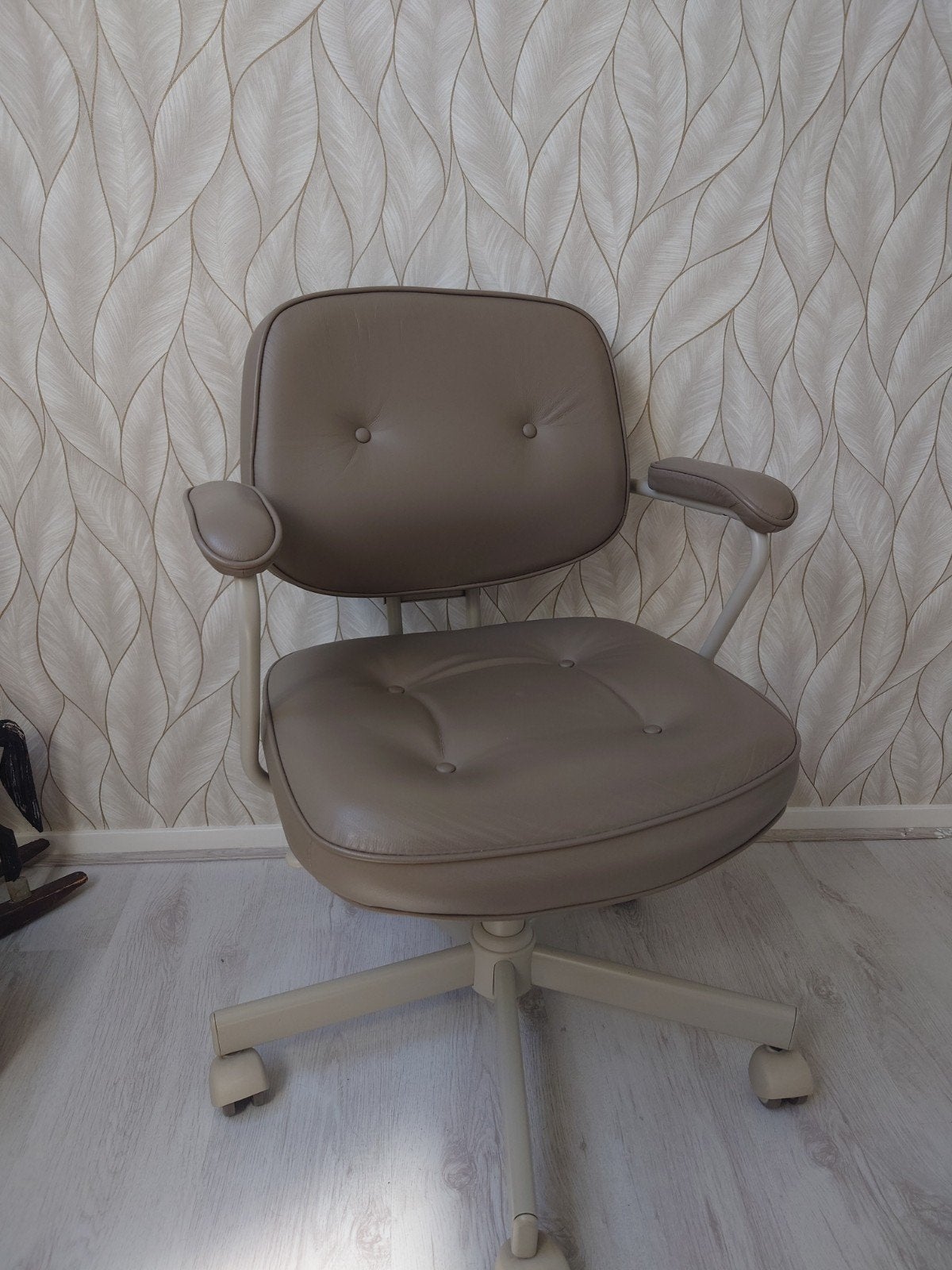 ALEFJÄLL
Bureaustoel IKEA, Huis en Inrichting, Bureaustoelen, Ophalen, Gebruikt, Beige, Bureaustoel