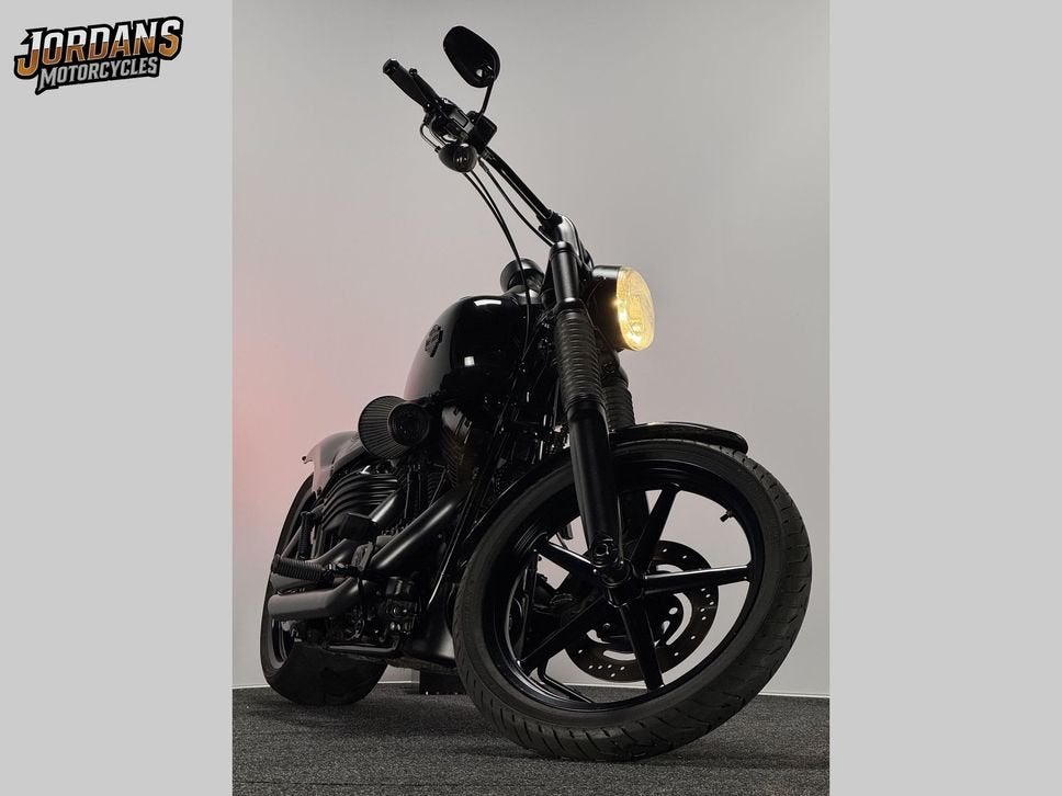 HARLEY-DAVIDSON ROCKER FXCW | BLACKED OUT | 103 (bj 2010), 1688 cc, 2 cilinders, HARLEY-DAVIDSON, Chopper
