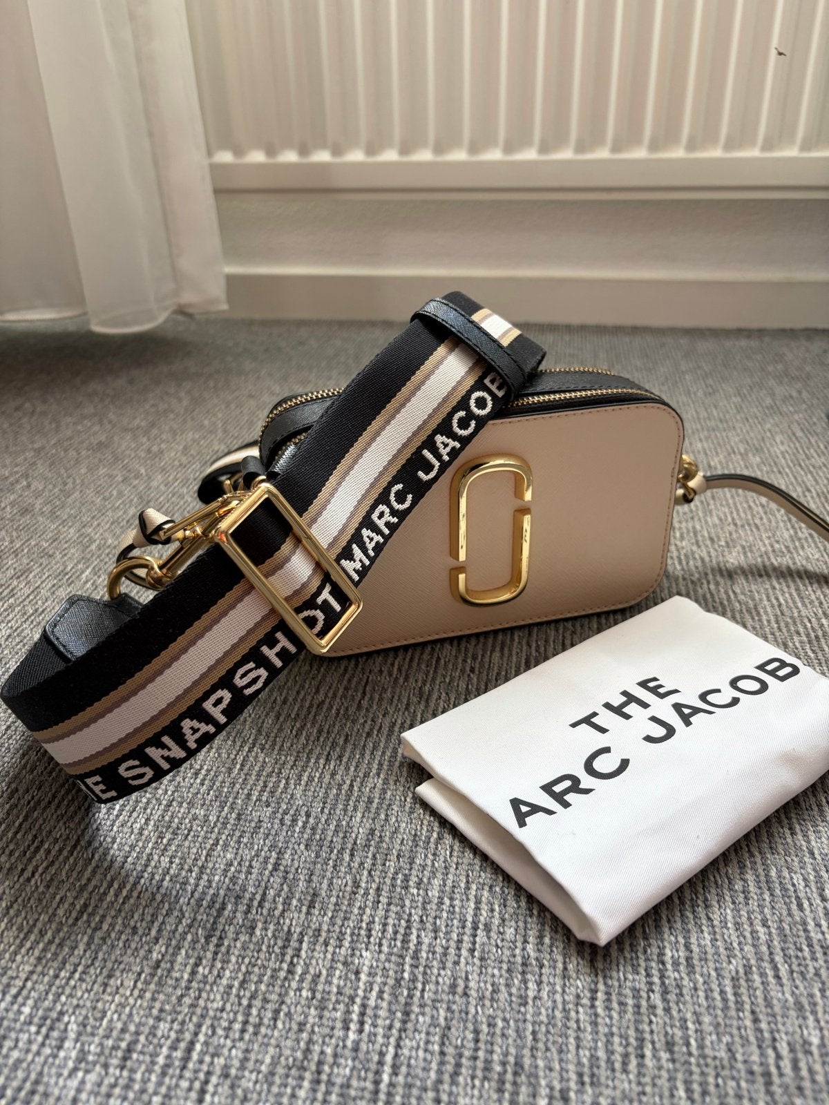 Marc Jacobs Snapshot Tasje - Zo goed als nieuw, Ophalen of Verzenden, Zo goed als nieuw, Zwart, Schoudertasje