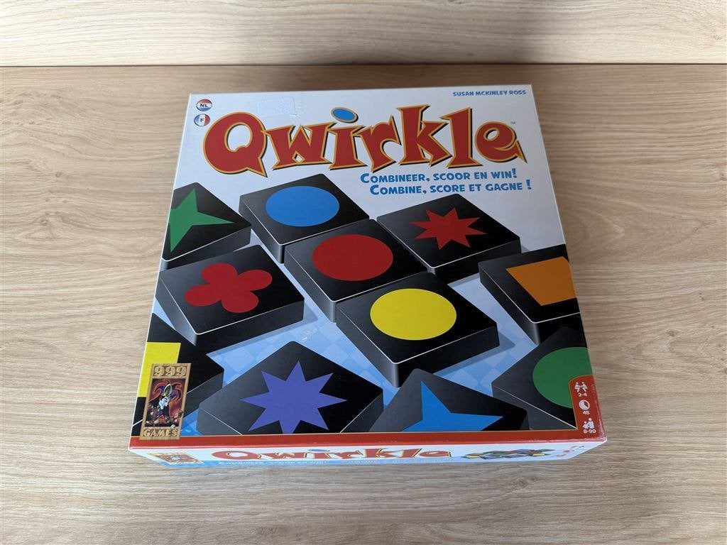 Qwirkle - 999 games - S7172, Hobby en Vrije tijd, Gezelschapsspellen | Bordspellen, Ophalen of Verzenden, Zo goed als nieuw