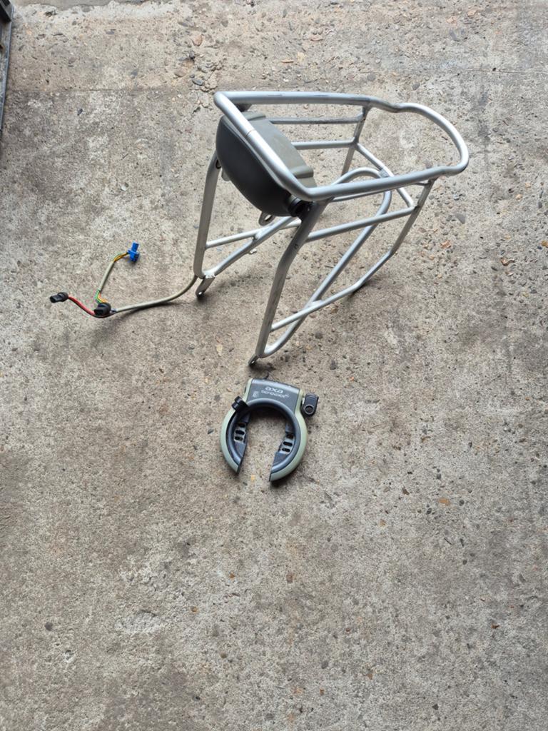Gazelle elektrische achterdrager compleet met AXA slot, Fietsen en Brommers, Ophalen of Verzenden