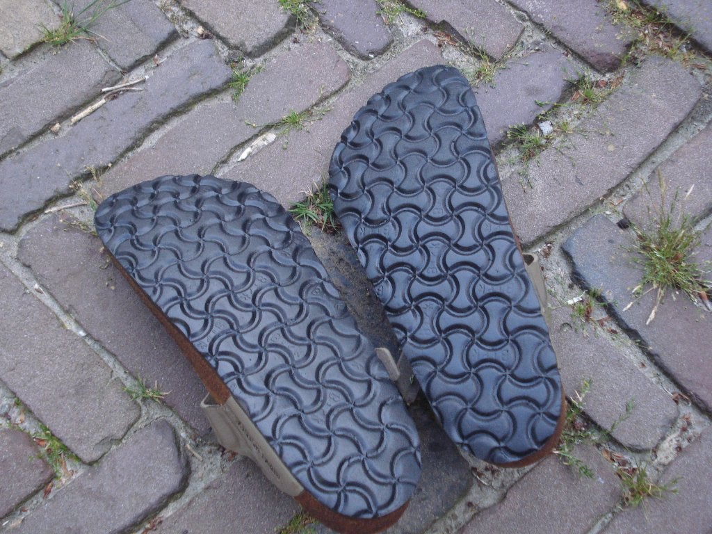 BIRKENSTOCK GIZEH BRUIN/MOKKA 39 GRATIS VERZENDING PER POST, Slippers, Bruin, Verzenden, Zo goed als nieuw