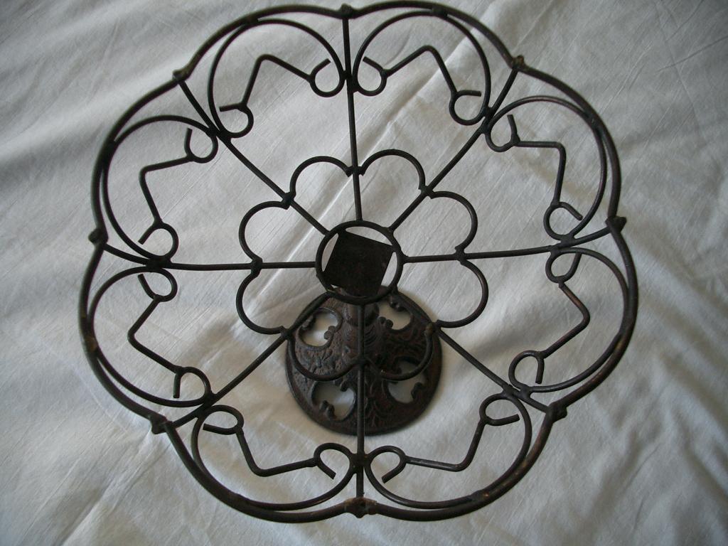 fruitschaal antiek artnouveau gietijzer fruit decoratie, Overige materialen, Gebruikt, Schaal, Rond