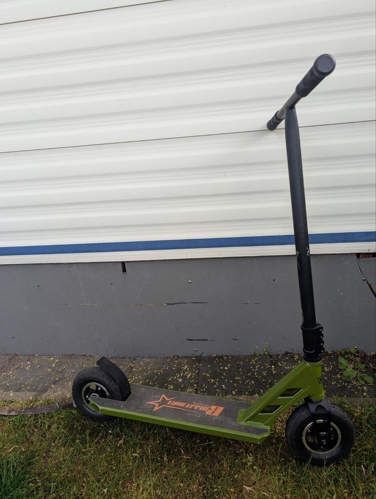 Bullit Dirt Scooter - Stevige Stuntstep voor Off-Road, Ophalen, Gewone step