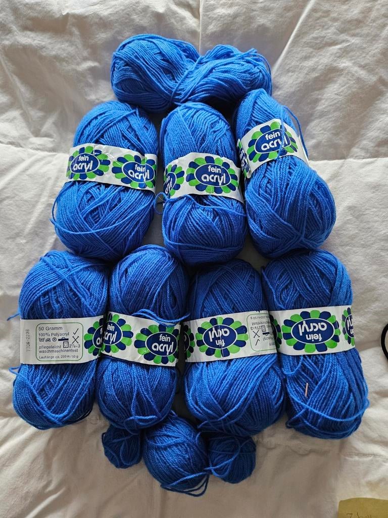 Blauw breigaren 7 complete bollen + rest 35 gram, Ophalen of Verzenden, Nieuw, Breien of Haken, Wol of Garen